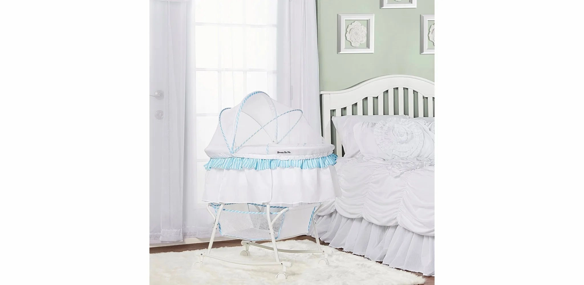 Lacy Portable 2-in-1 Bassinet & Cradle in Blue and White