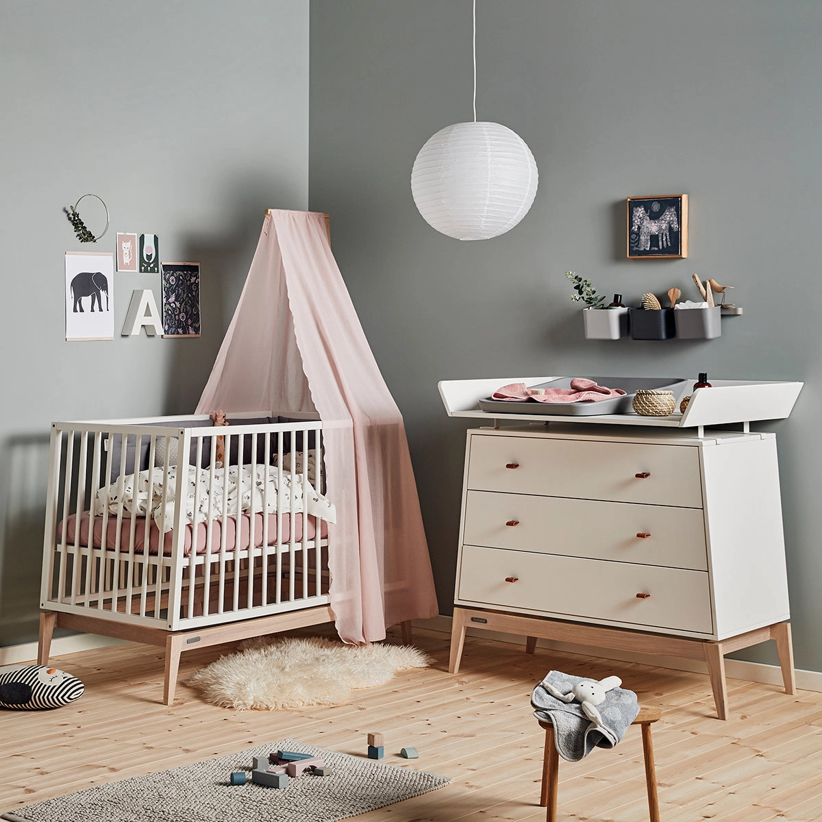 Leander Luna Cot