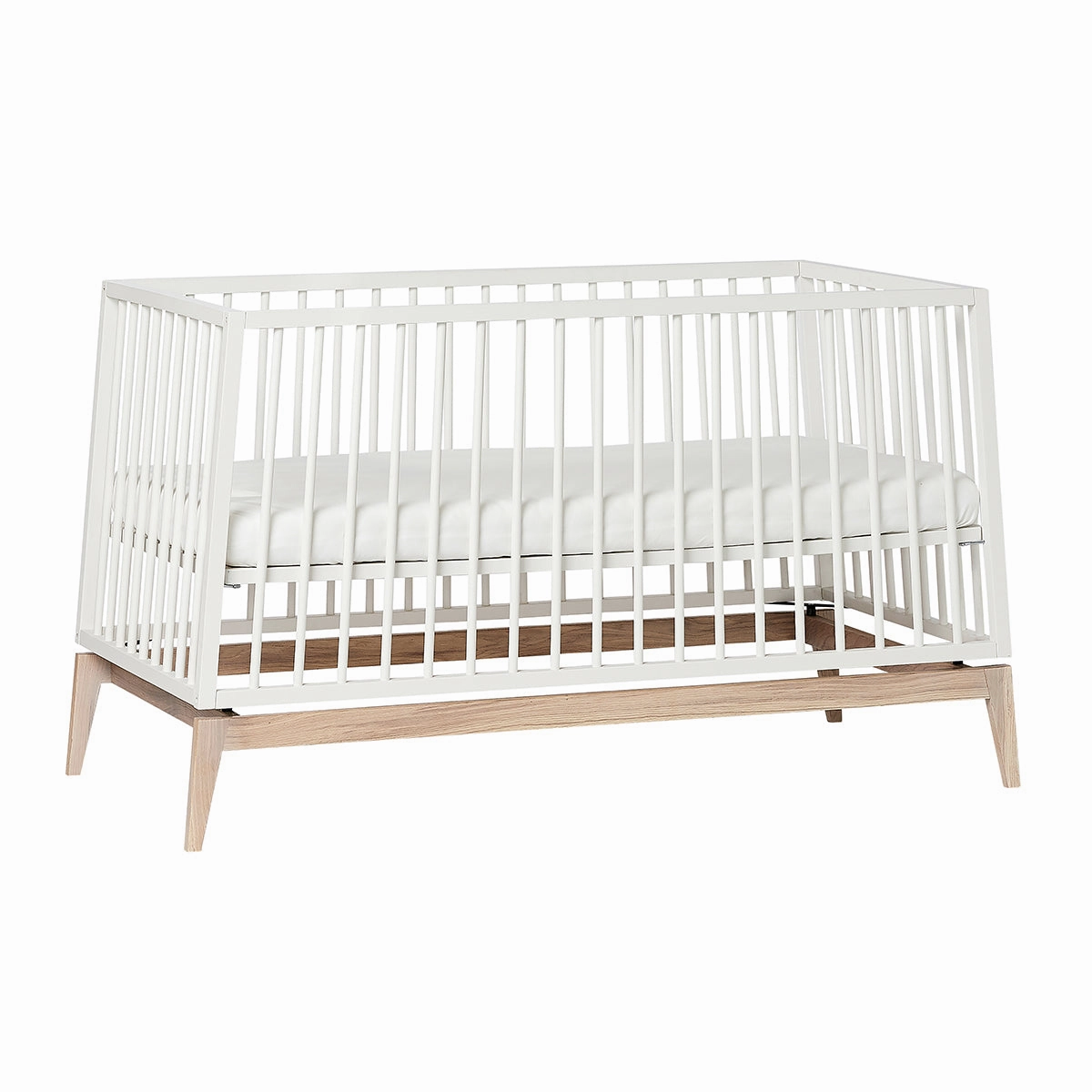 Leander Luna Cot