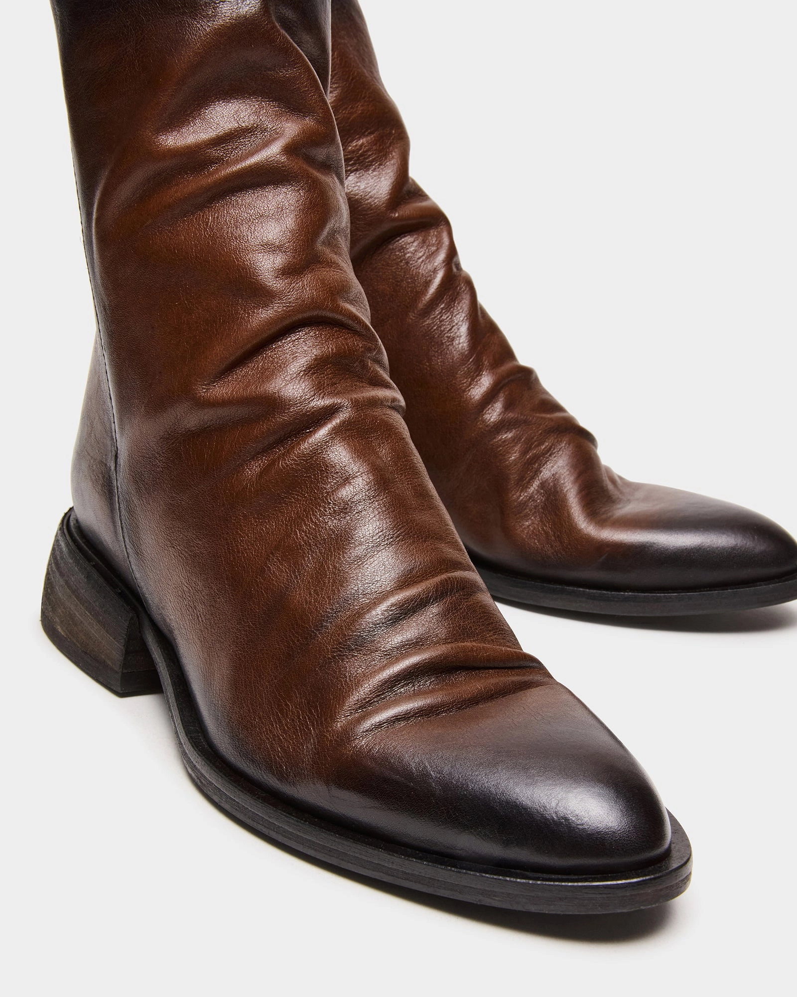 NEBULA BROWN LEATHER