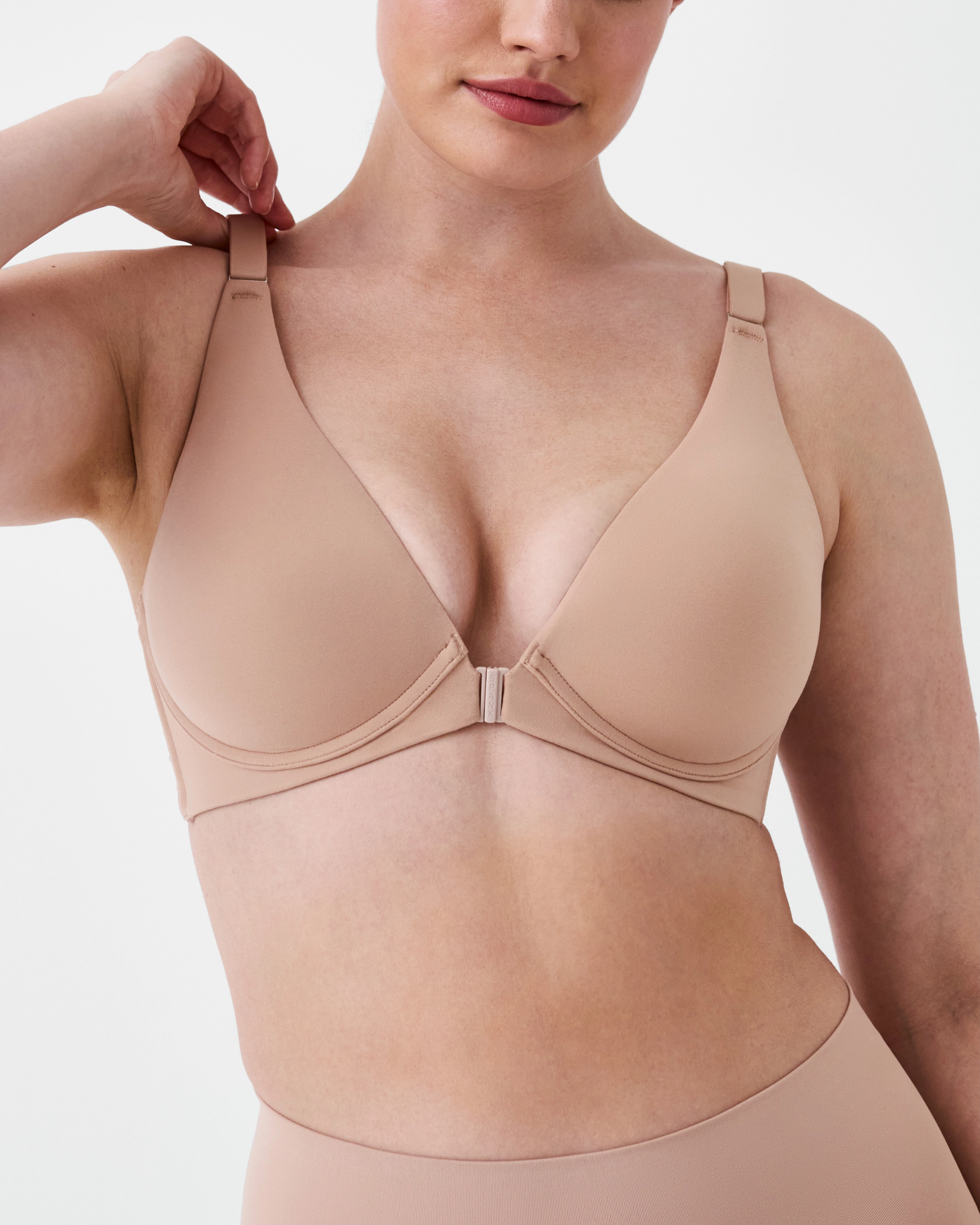 SPANXsmooth™ Bra-llelujah!® Adjustable Plunge Wireless Lift Bra